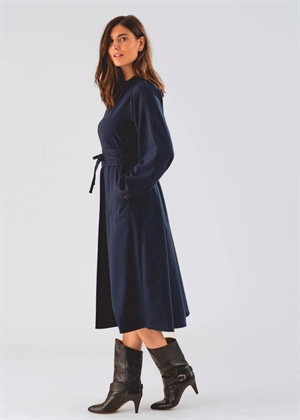 Paris midi kjole Dark Navy Lollys Laundry 